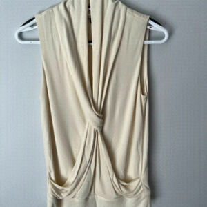 Nwot Diane von Furstenberg, Size 4, Cream sleeveless top,